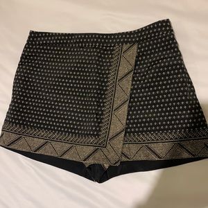 BCBGMaxazria skort